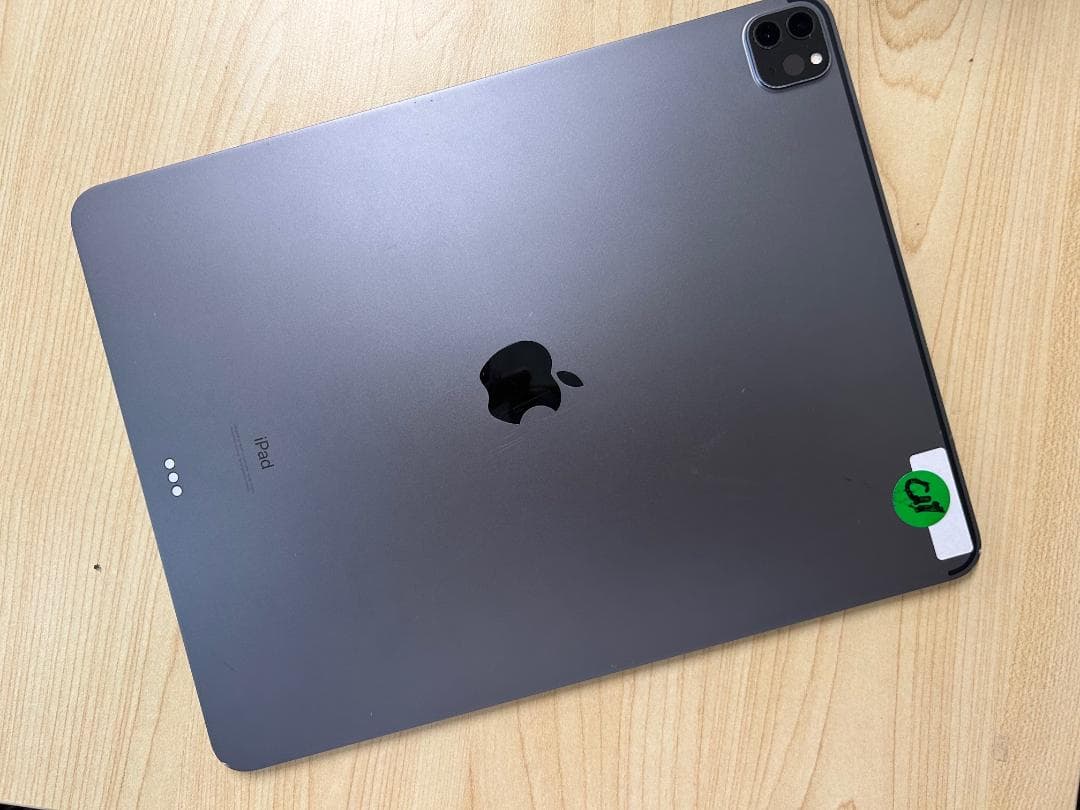 Apple iPad Pro (12.9インチ, 第4世代) 256GB ※11