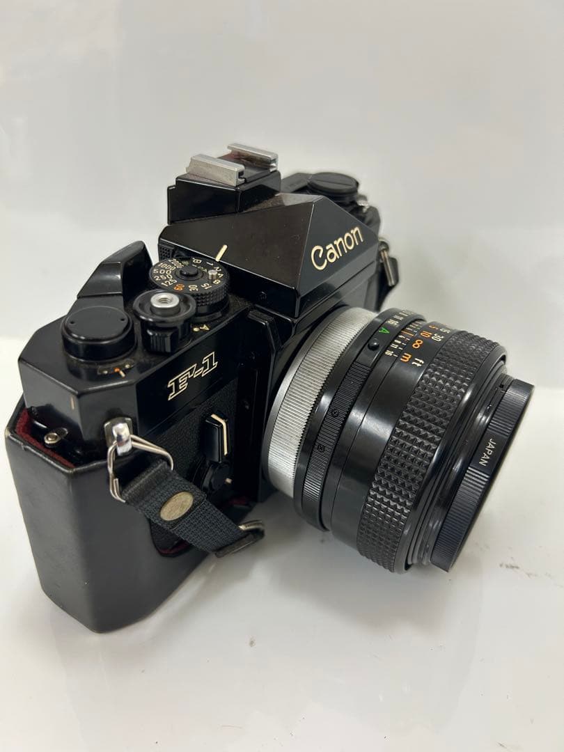 Canon F-1 一眼レフカメラ レザーケース付き