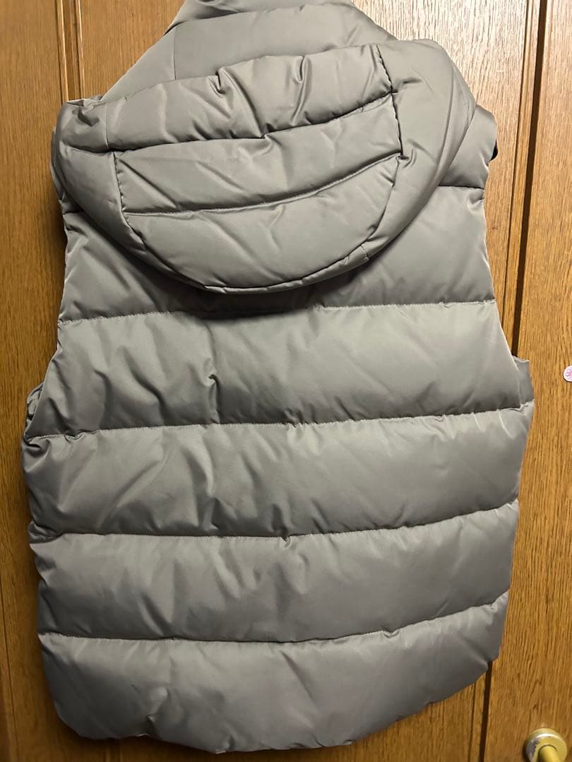 新品ムーレーMoorer グレージュ ダウンベスト　fire-wk 　国内正規品