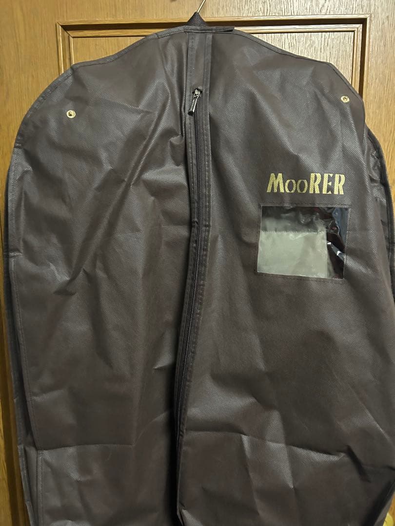 新品ムーレーMoorer グレージュ ダウンベスト　fire-wk 　国内正規品