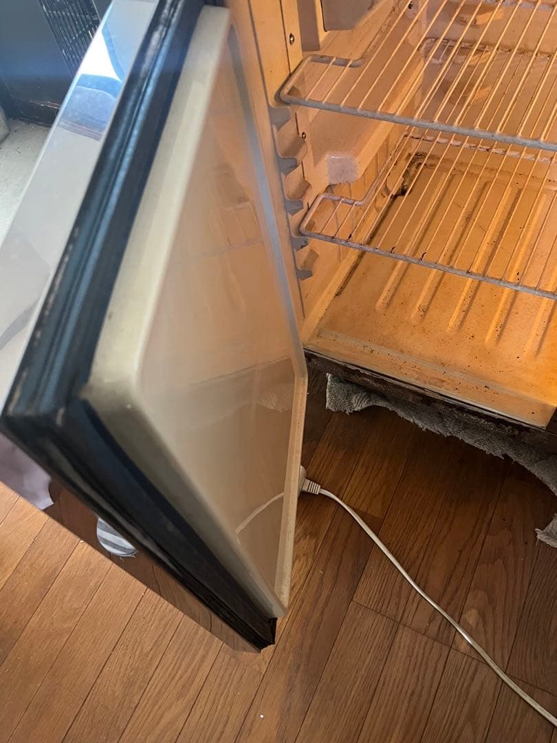 業務用冷蔵庫 東芝コールドテーブル RGT-71HFU1 容量502ℓ 値下げ可