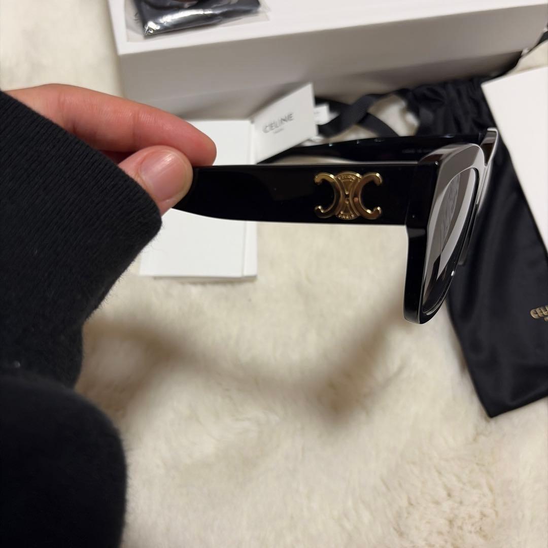 CELINE トリオンフ キャットアイサングラス ブラック