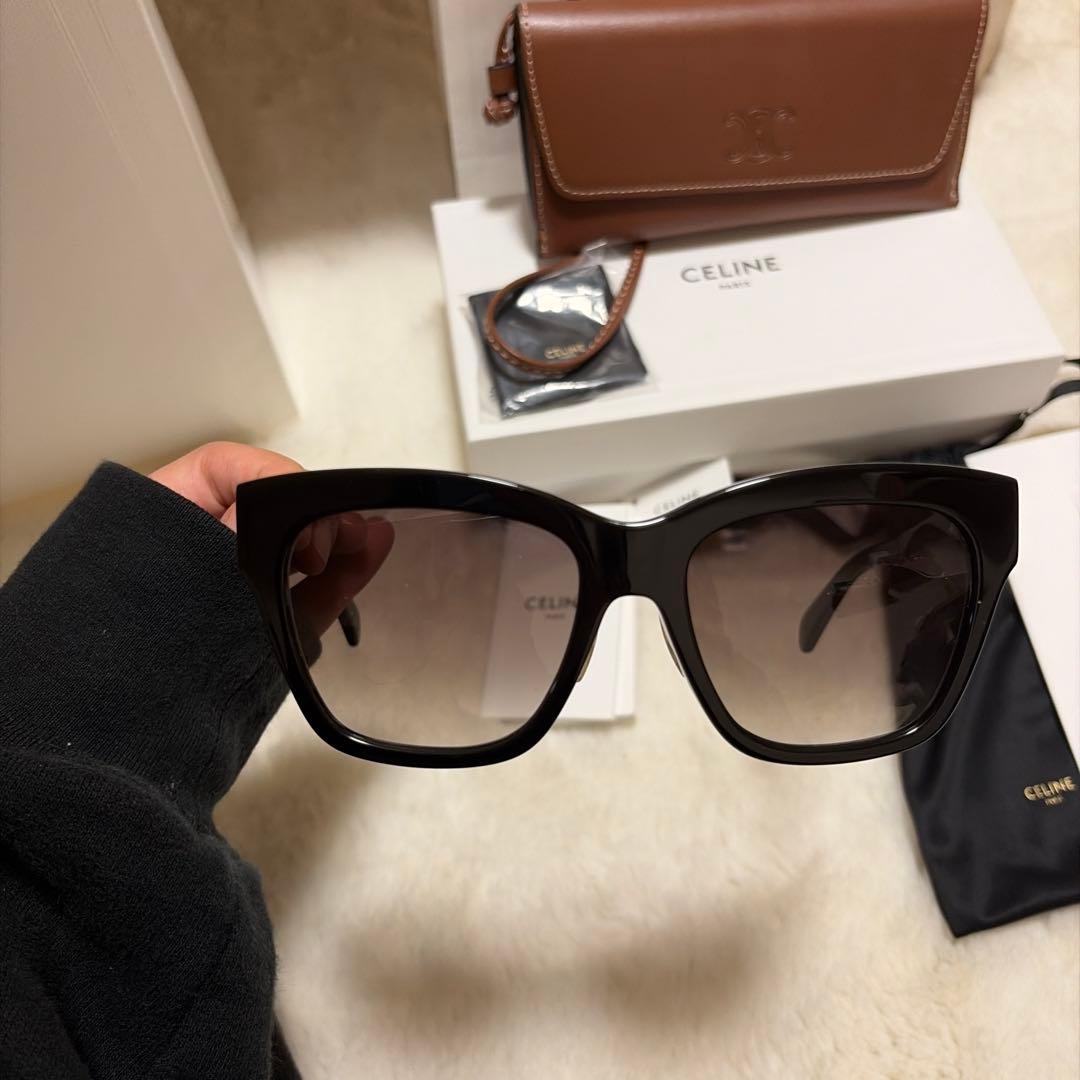 CELINE トリオンフ キャットアイサングラス ブラック