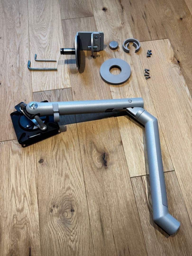 フロー　モニターアーム　シルバー FLO moniter arm silver