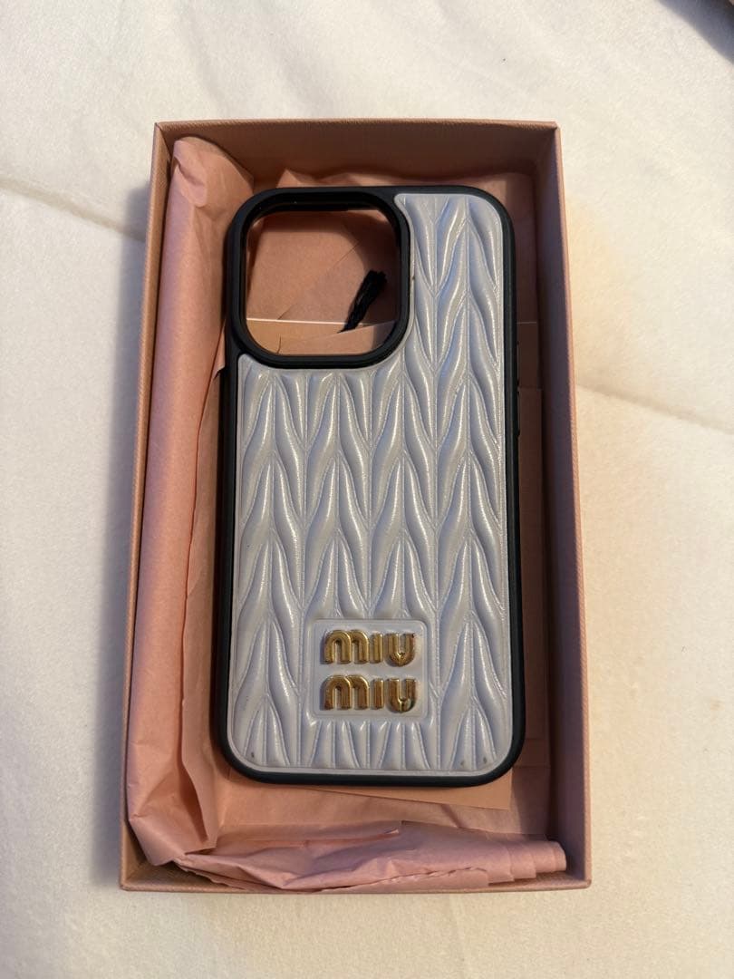 miumiu iPhone14Proケース