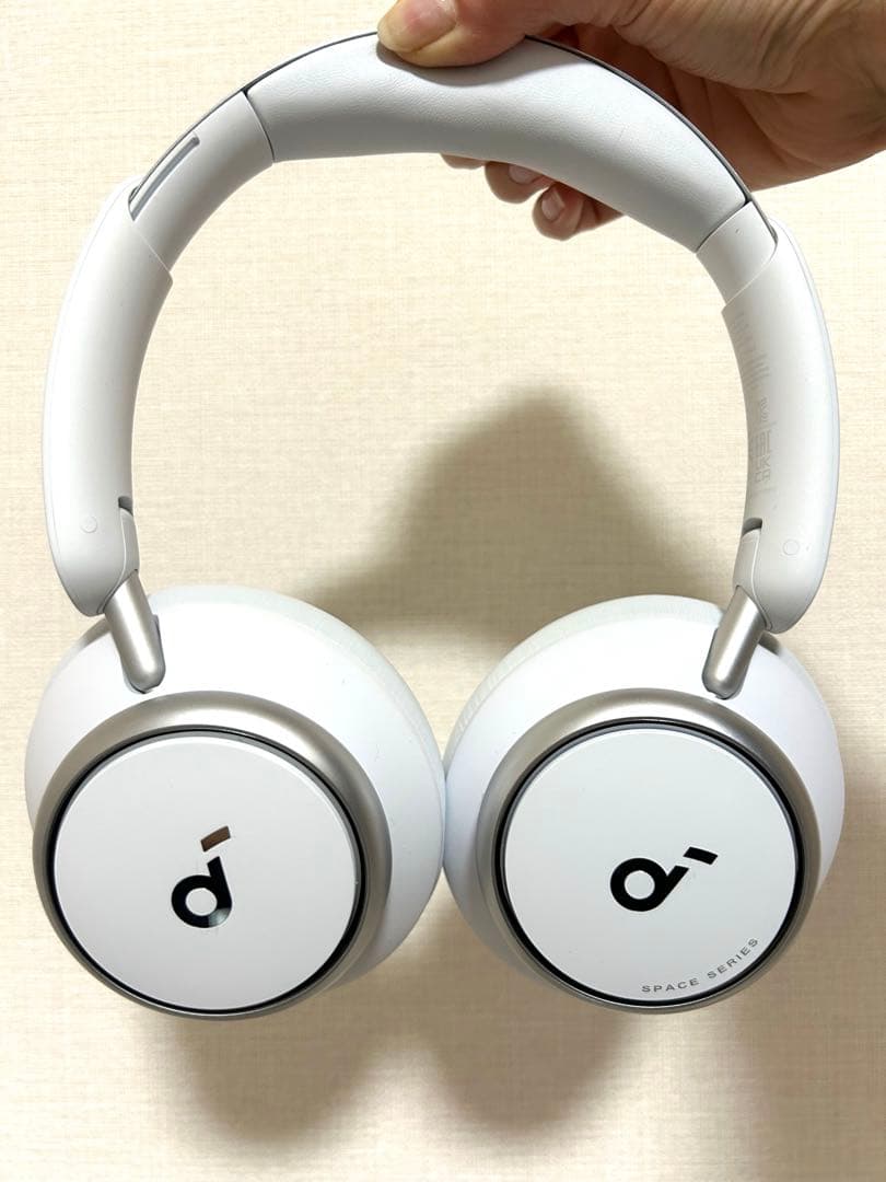 【極美品】Anker Soundcore Space Q45（ホワイト)