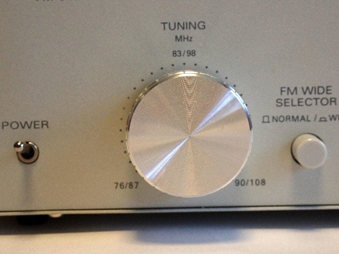 ラックスマン製真空管FMチュナー・キット（音楽の友社）組立済