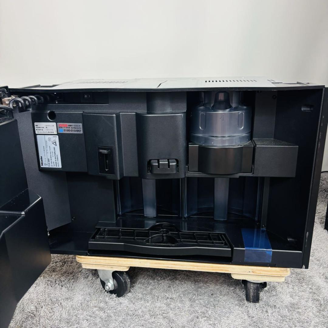 通電OK　ミーレ　エスプレッソマシン　ビルトイン　CVA3660