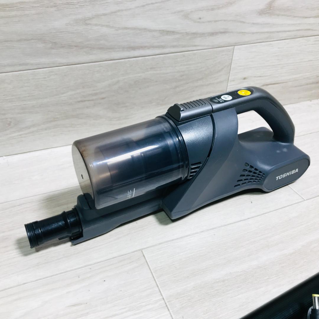 【匿名配送、送料無料】東芝 コードレスクリーナー VC-CLS12