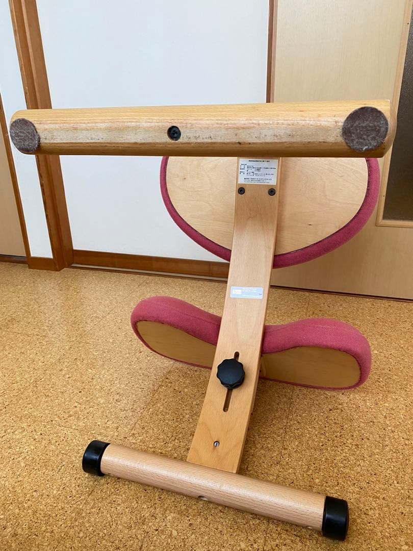 ノルウェー　リボ社　バランスチェア・イージー　前脚:ローラー付きクロスバー