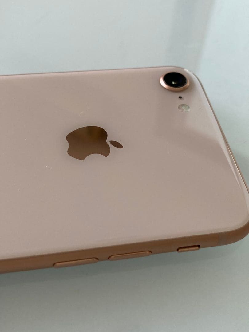 iPhone8　64GB　ゴールド美品