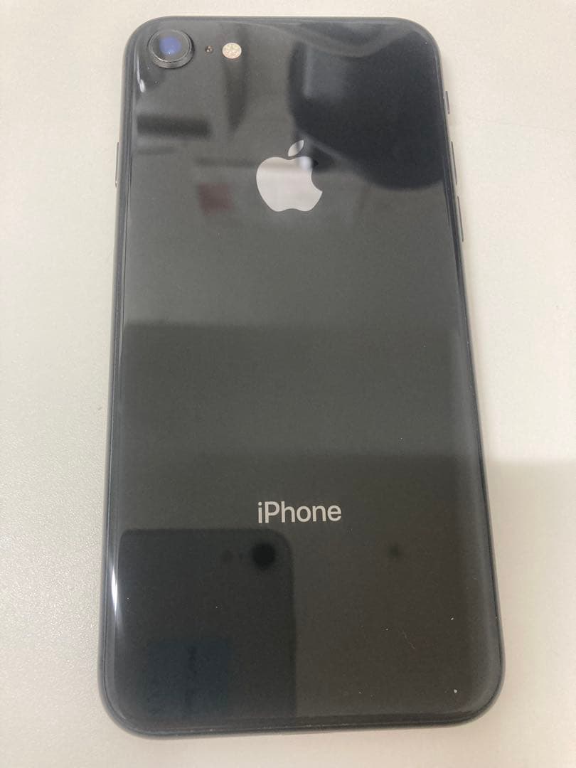 iPhone 8 ブラック　64GB SIMフリー　K1740