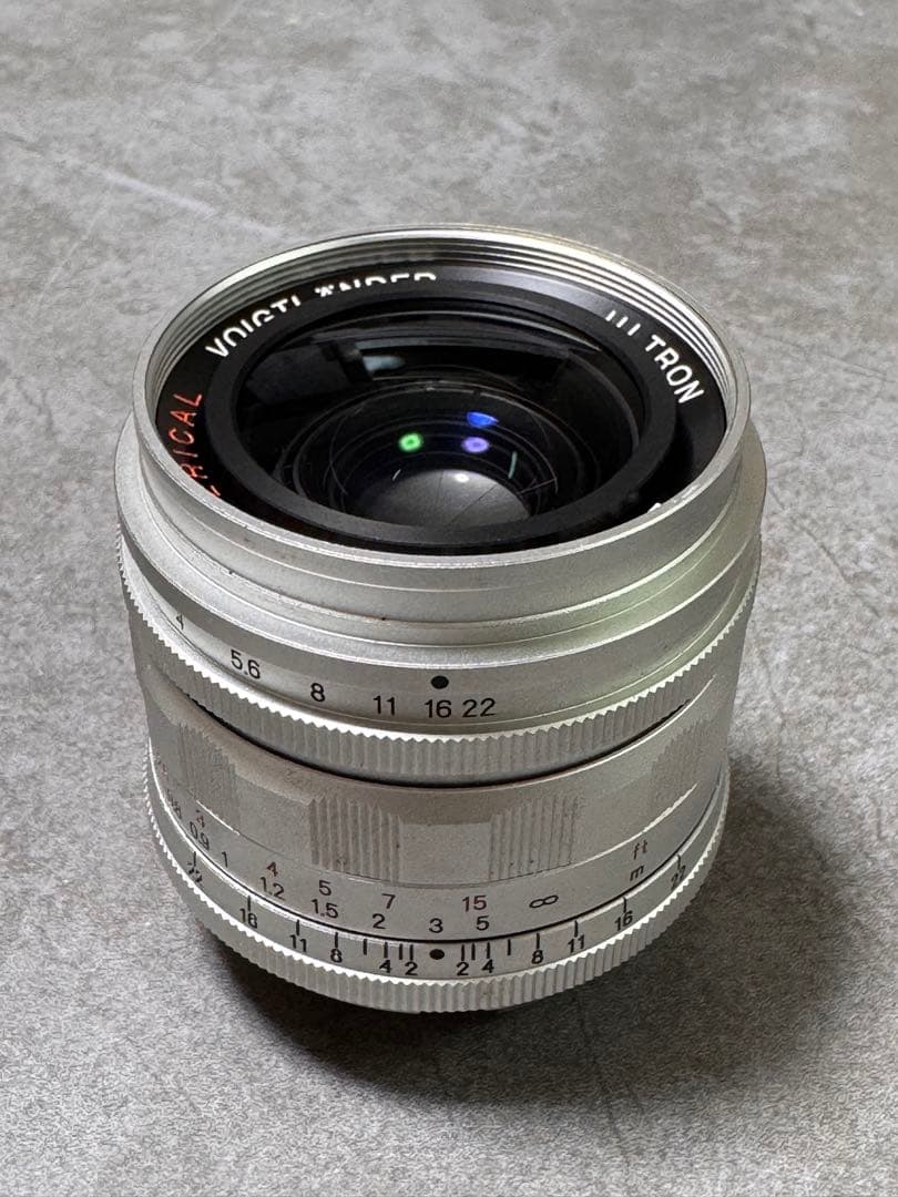 Voigtländer ULTRON 28mm f/1.9 Aspherical