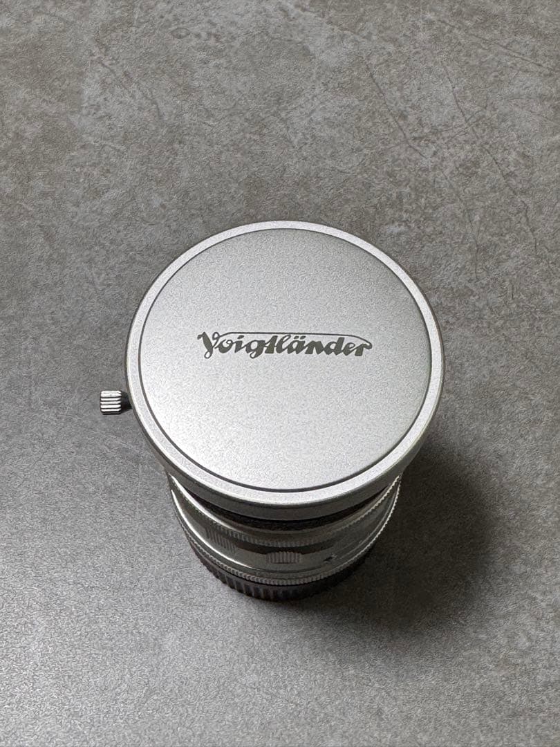 Voigtländer ULTRON 28mm f/1.9 Aspherical