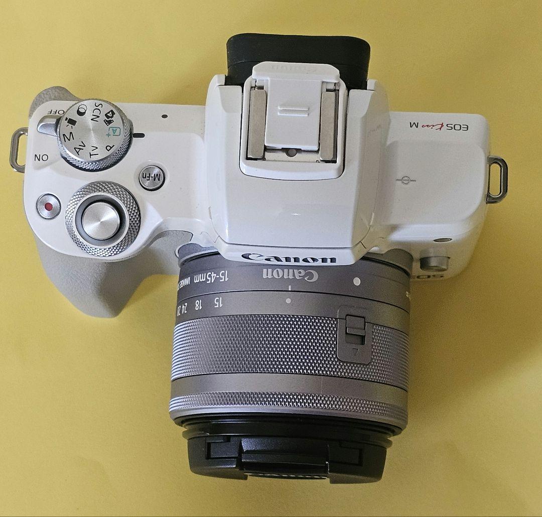 Canon EOS M ホワイト ミラーレスカメラ
