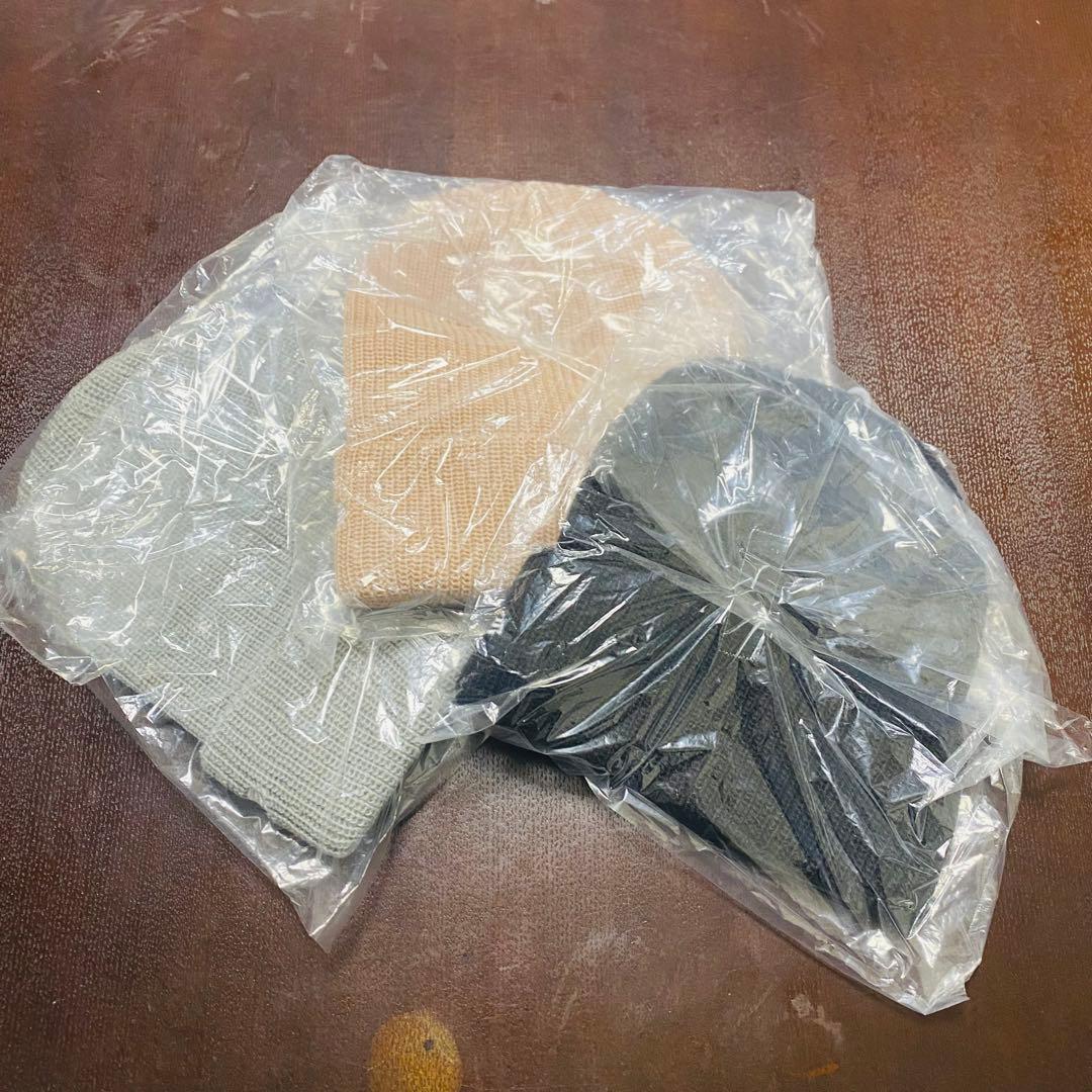 ちいかわ ニューエラ　ニット帽NEW ERA® 黒・グレー・ピンク、3色セット