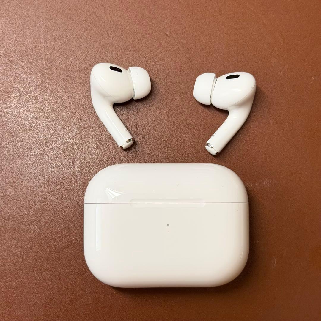 AirPods Pro 2 本体 (イヤーチップ新品交換済み)