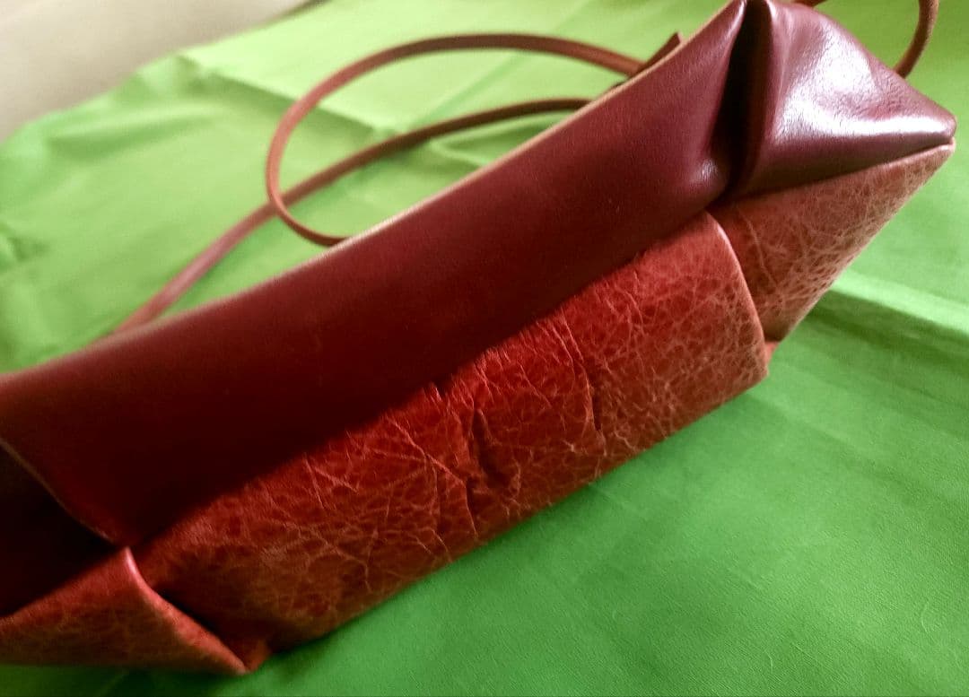 未使用保管品CATWALK OIKAWA猫×花柄 日本製 ショルダーバッグ