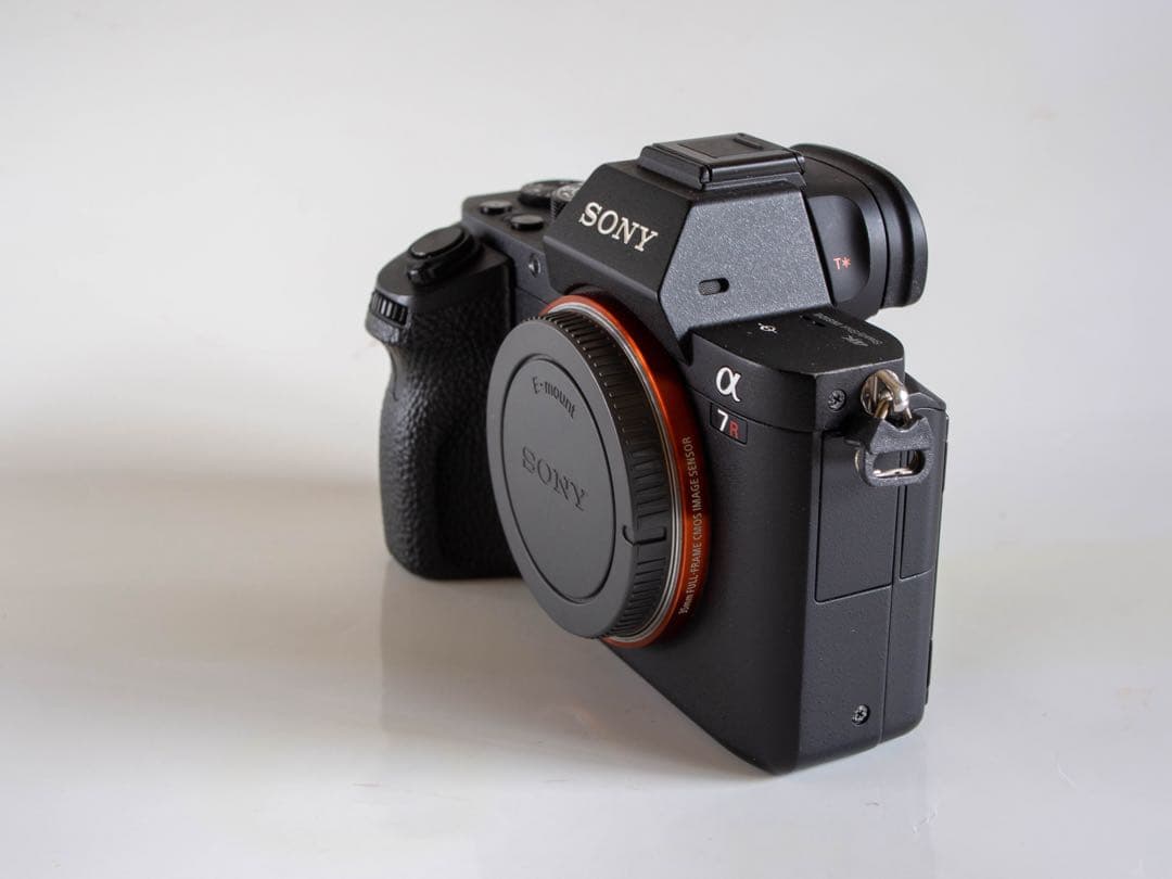 SONY α7RMII ボディー 4360万画子　M42マウントアダプター付き