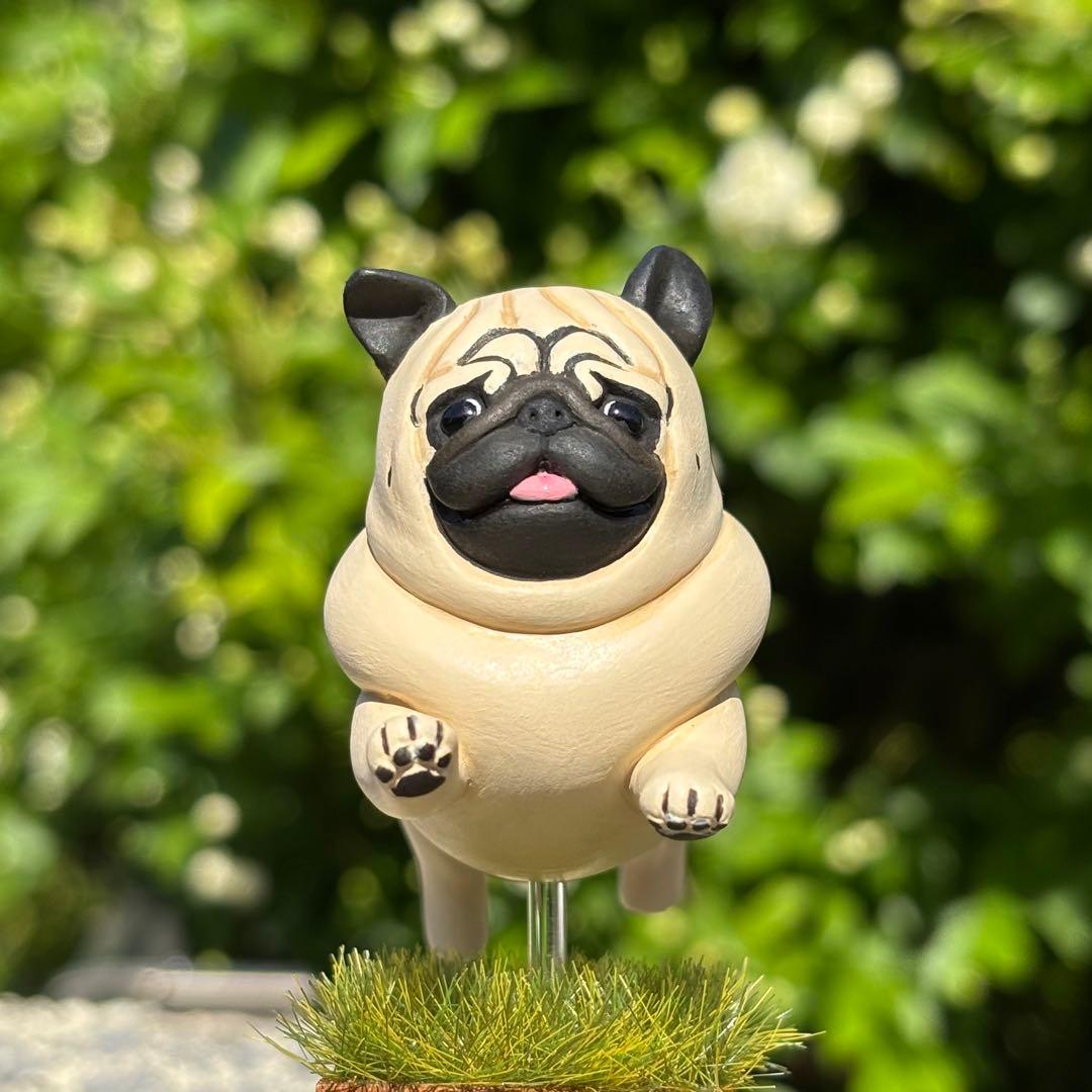 パグ走りおパグさん：フォーンver.（RUN PUG RUN）