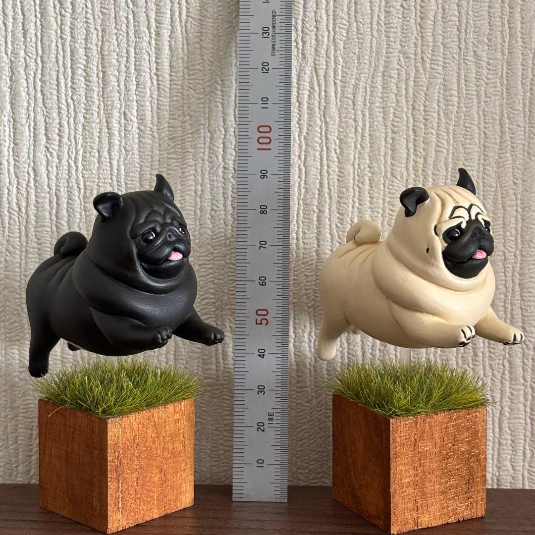 パグ走りおパグさん：フォーンver.（RUN PUG RUN）