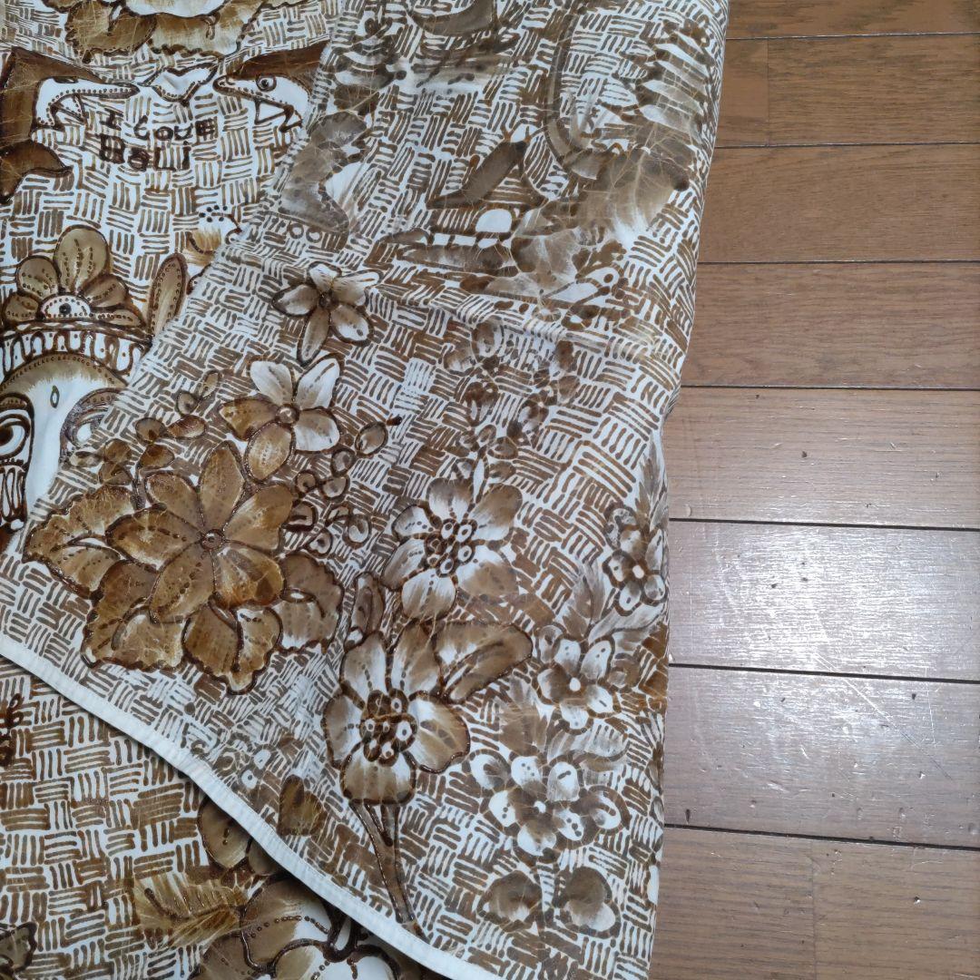 《バリ島、手描蝋纈ア―ト画生地》（未使用）タペストリー、インテリア1734