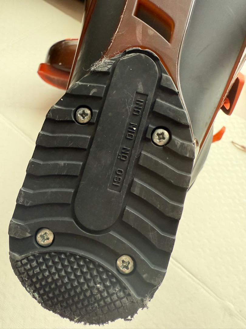 A*L様 ロシニョール スキーブーツ　27.5cm 黒 オレンジ