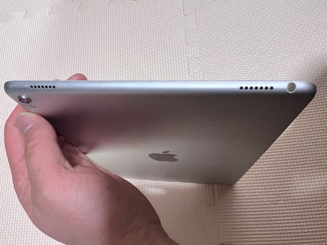Wi-Fiモデル iPad Pro 9.7-inch 128 GB Silver