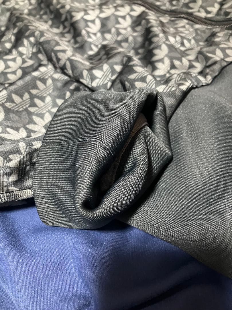 adidas ファイヤーバード クラシック モノトラックトップ モノグラム 総柄