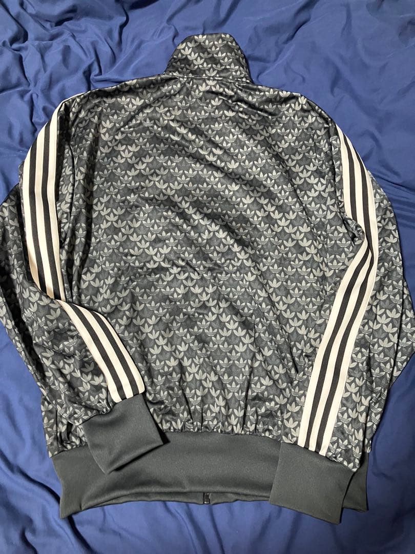 adidas ファイヤーバード クラシック モノトラックトップ モノグラム 総柄