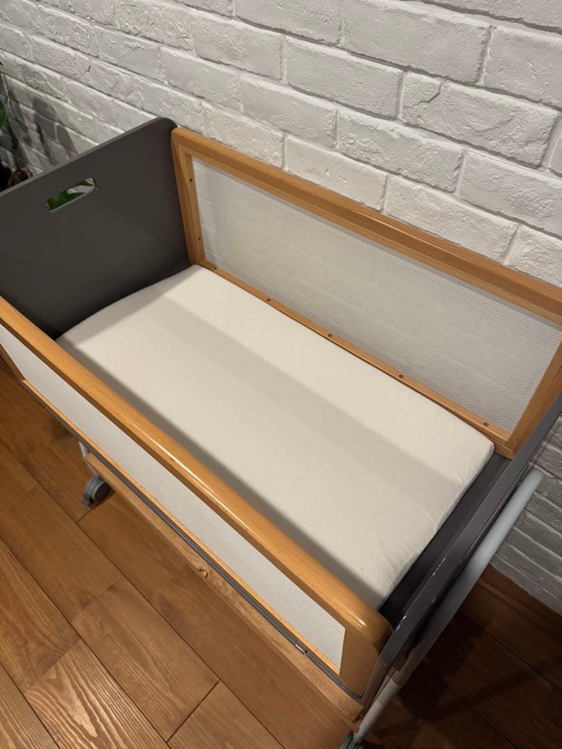 大和屋　Li Li wagon リリワゴン　ベビーベッド　グレー