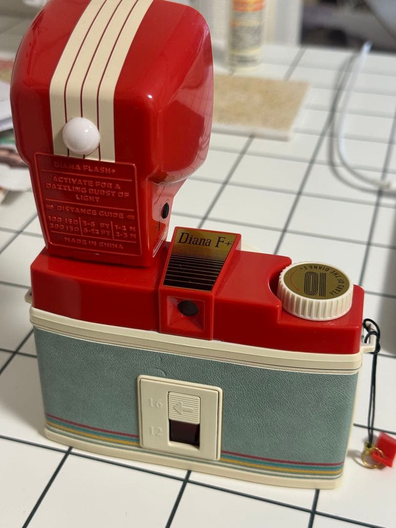 Diana F+ トイカメラ フラッシュ付き