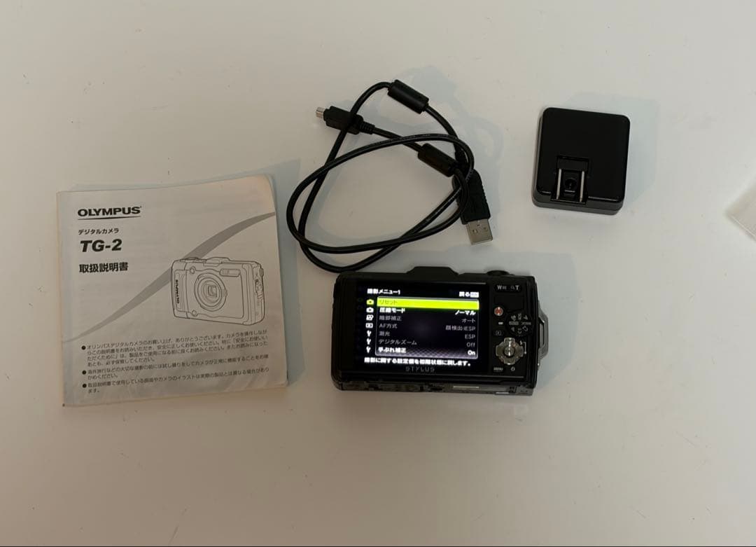 オリンパス　デジタルカメラ　TG-2 Tough 防水　対衝撃　防塵