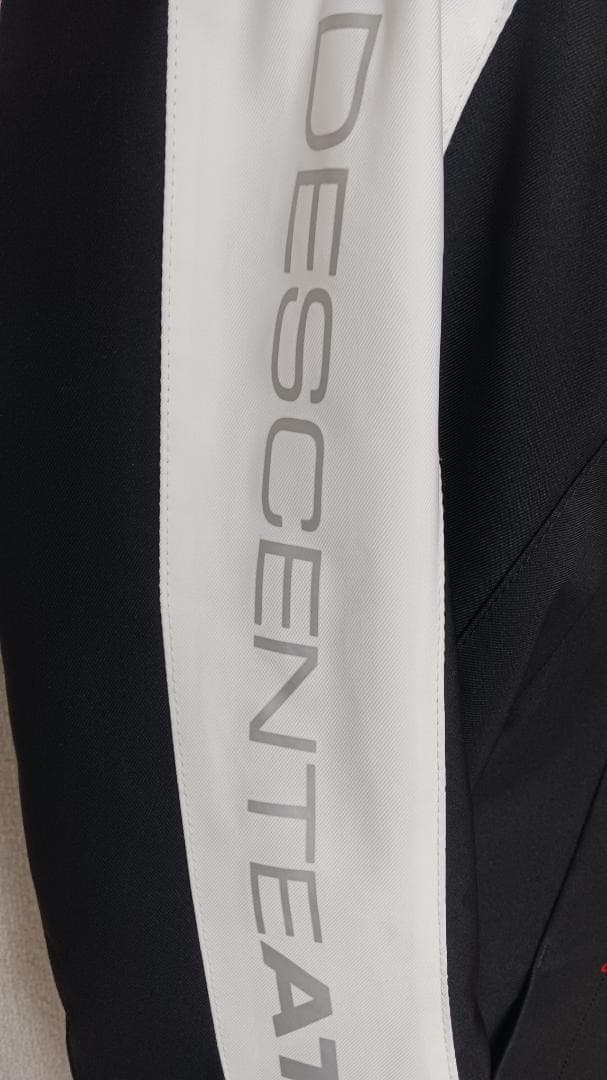 DESCENTE Move Sport ATHLETIC スキーウェア サイズS