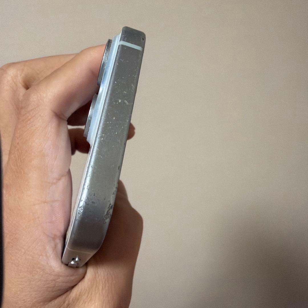 iPhone15 128GB 本体