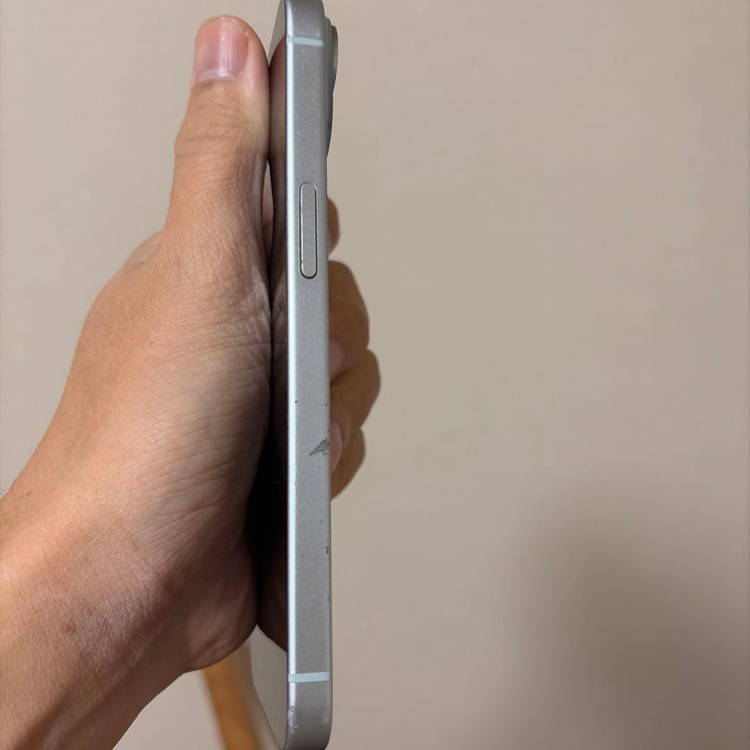 iPhone15 128GB 本体