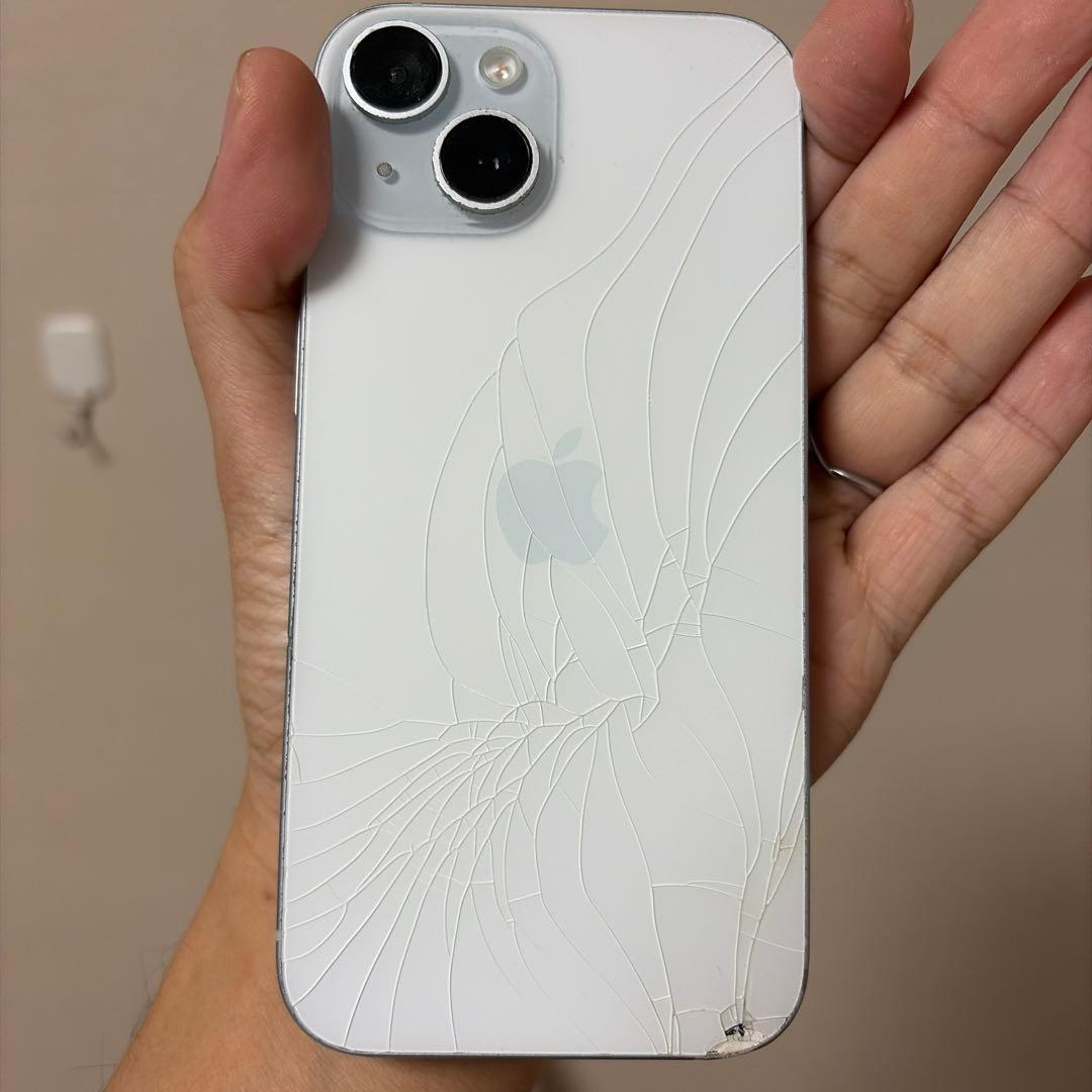 iPhone15 128GB 本体