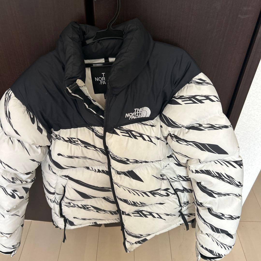 THE NORTH FACE ダウンジャケット S 白/黒 ストライプ柄