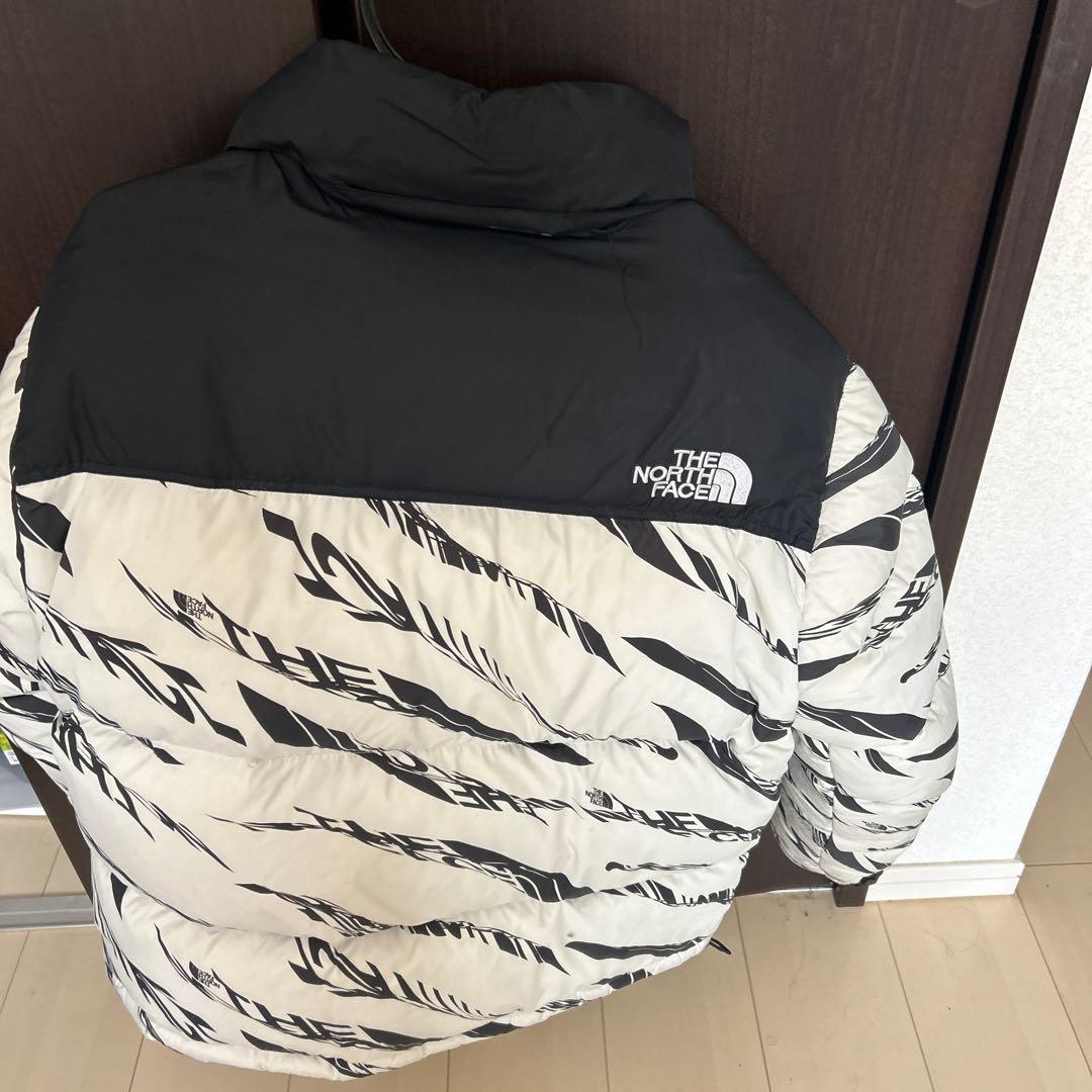 THE NORTH FACE ダウンジャケット S 白/黒 ストライプ柄