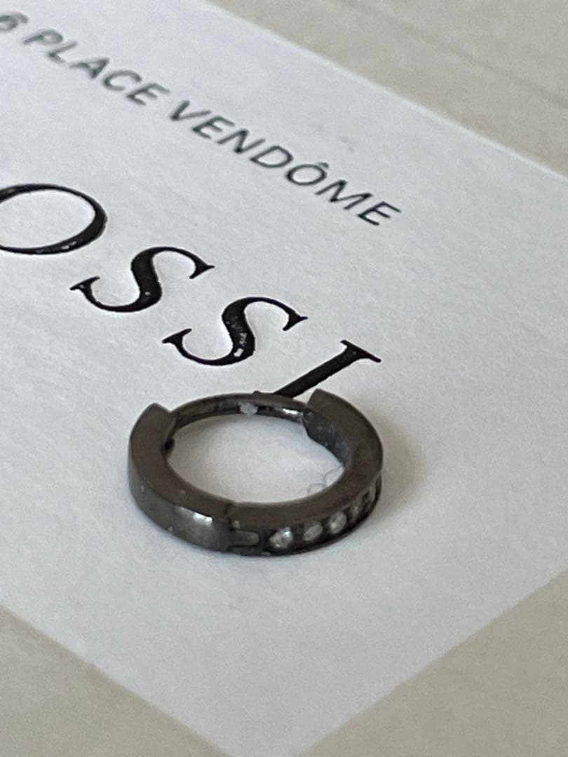 REPOSSI ブラックフープピアス ダイヤ付き