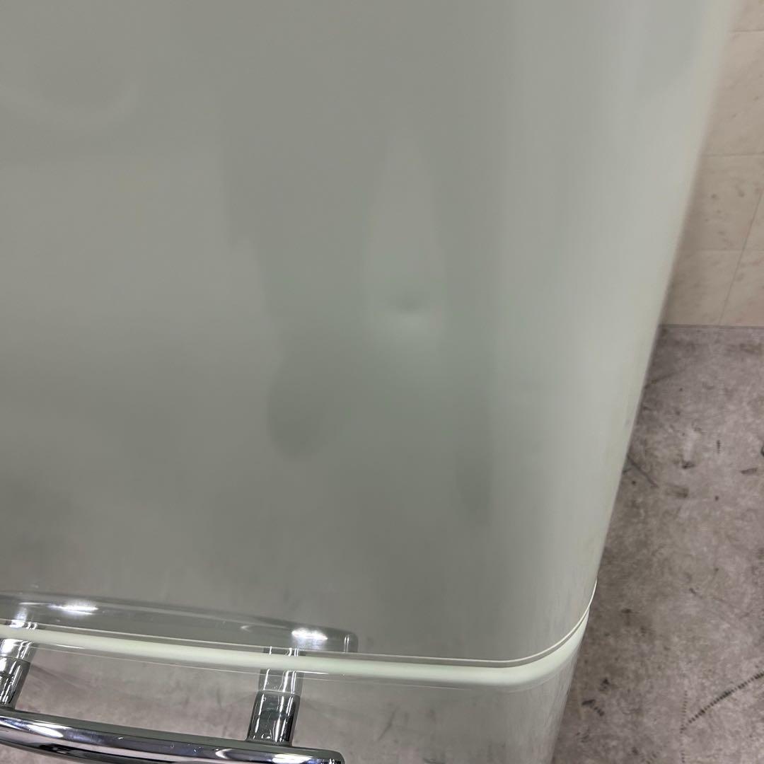 送料無料&一部地域は5000円引き！女性に人気のレトロ調冷蔵庫 20年製 ！