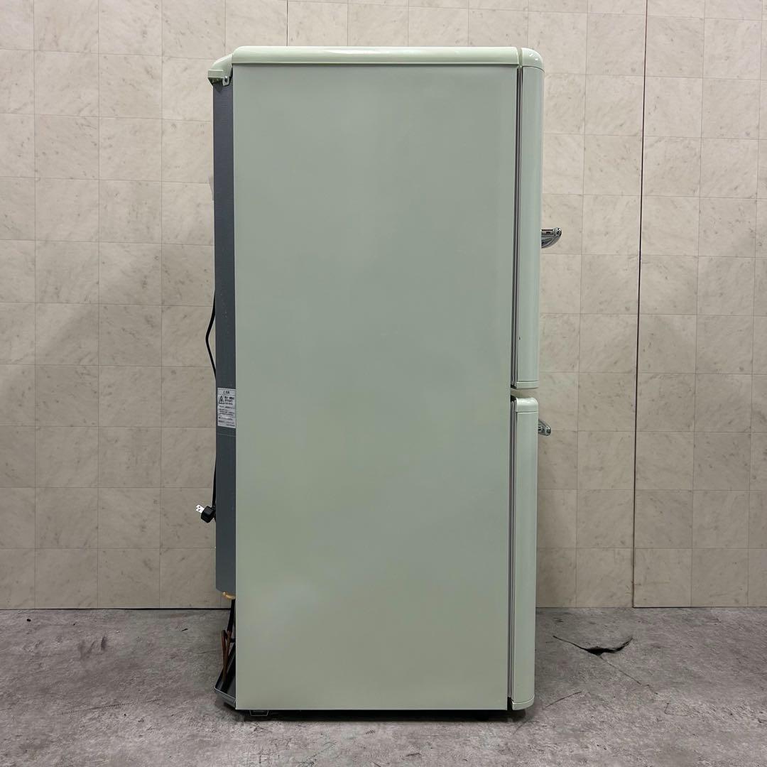 送料無料&一部地域は5000円引き！女性に人気のレトロ調冷蔵庫 20年製 ！