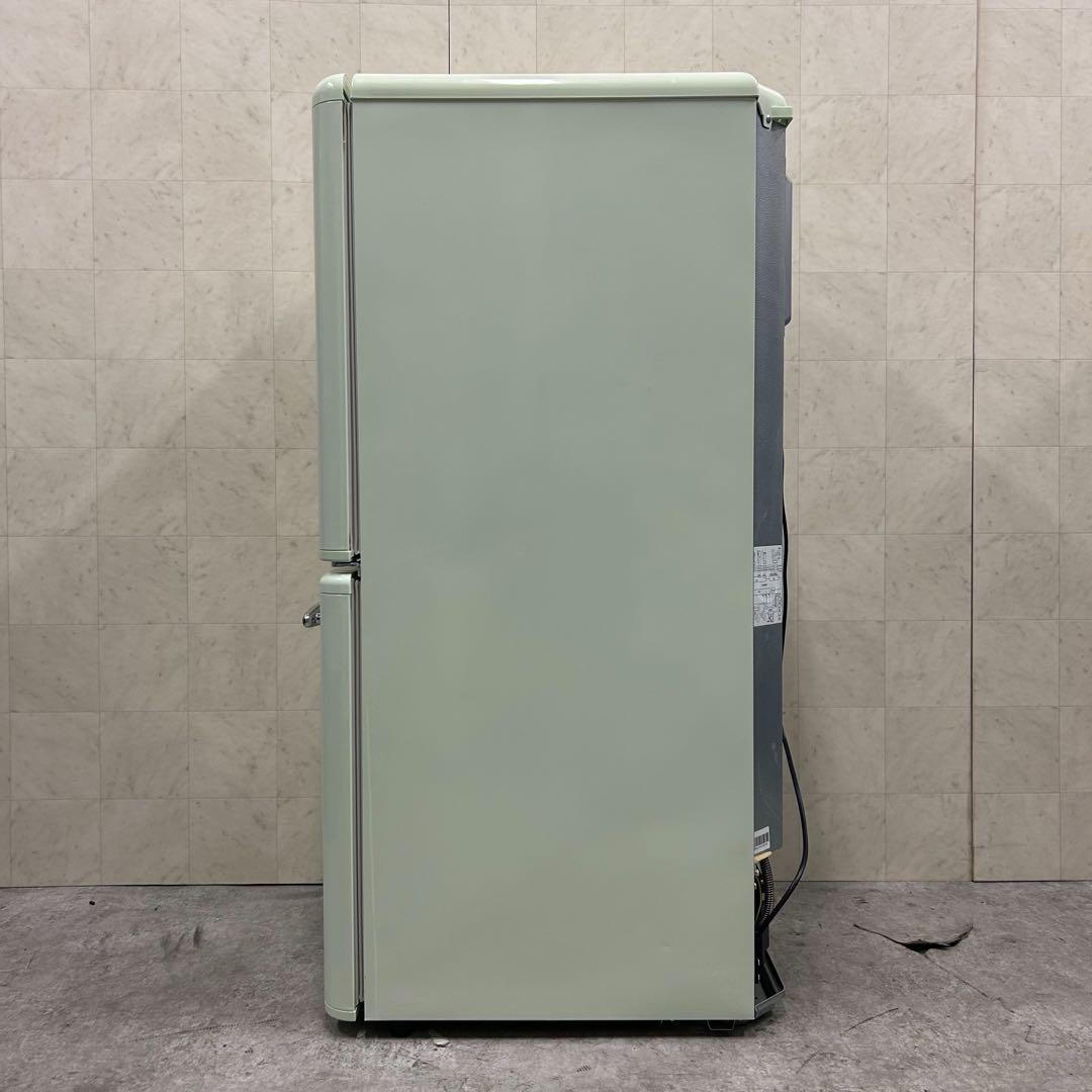 送料無料&一部地域は5000円引き！女性に人気のレトロ調冷蔵庫 20年製 ！