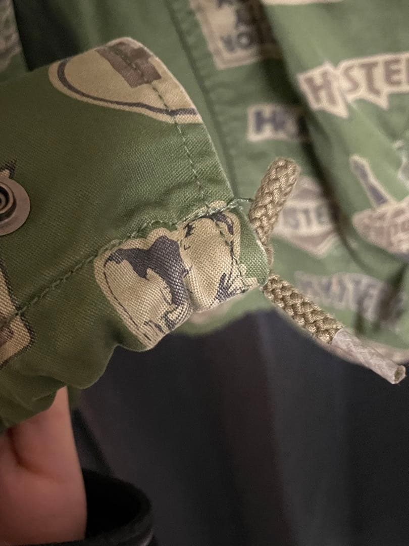 最終お値下げ　　HYSTERIC GLAMOUR ベスト Lサイズ カーキー