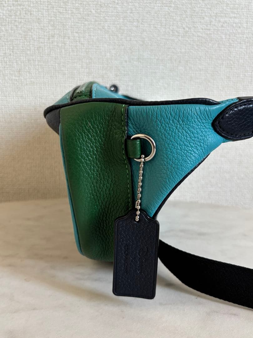 COACH ディズニーコラボ ミッキーマウス ボディバッグ