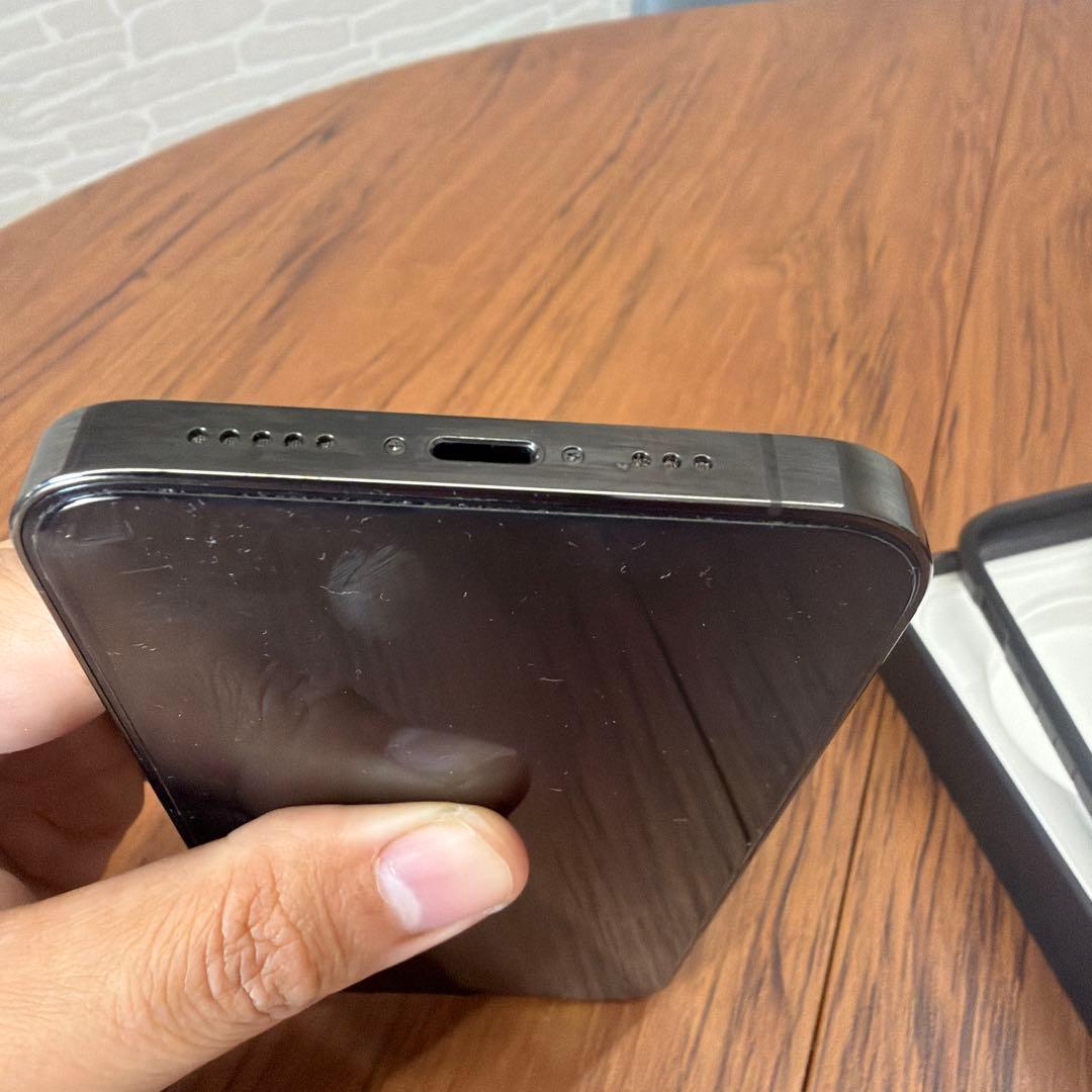 Apple iPhone 12Pro 256GB 本体　au