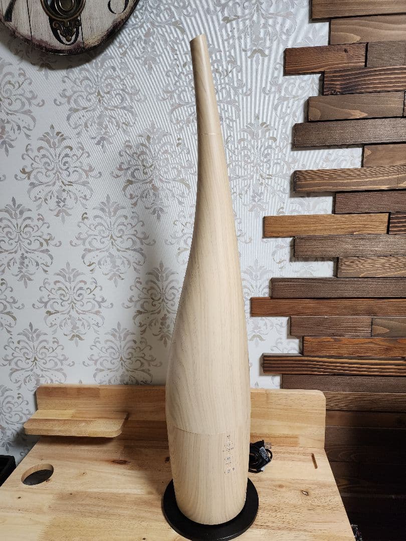 美品【ドウシシャ】ハイブリッド色加湿器　タワー　木目　アロマ