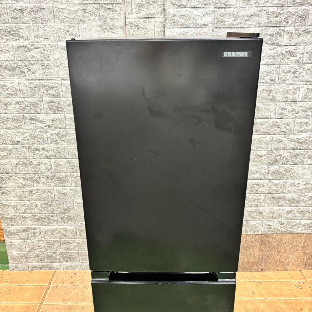 82 冷蔵庫　小型 ブラックカラー　2024年製　一人暮らし　洗濯機も有　大人気