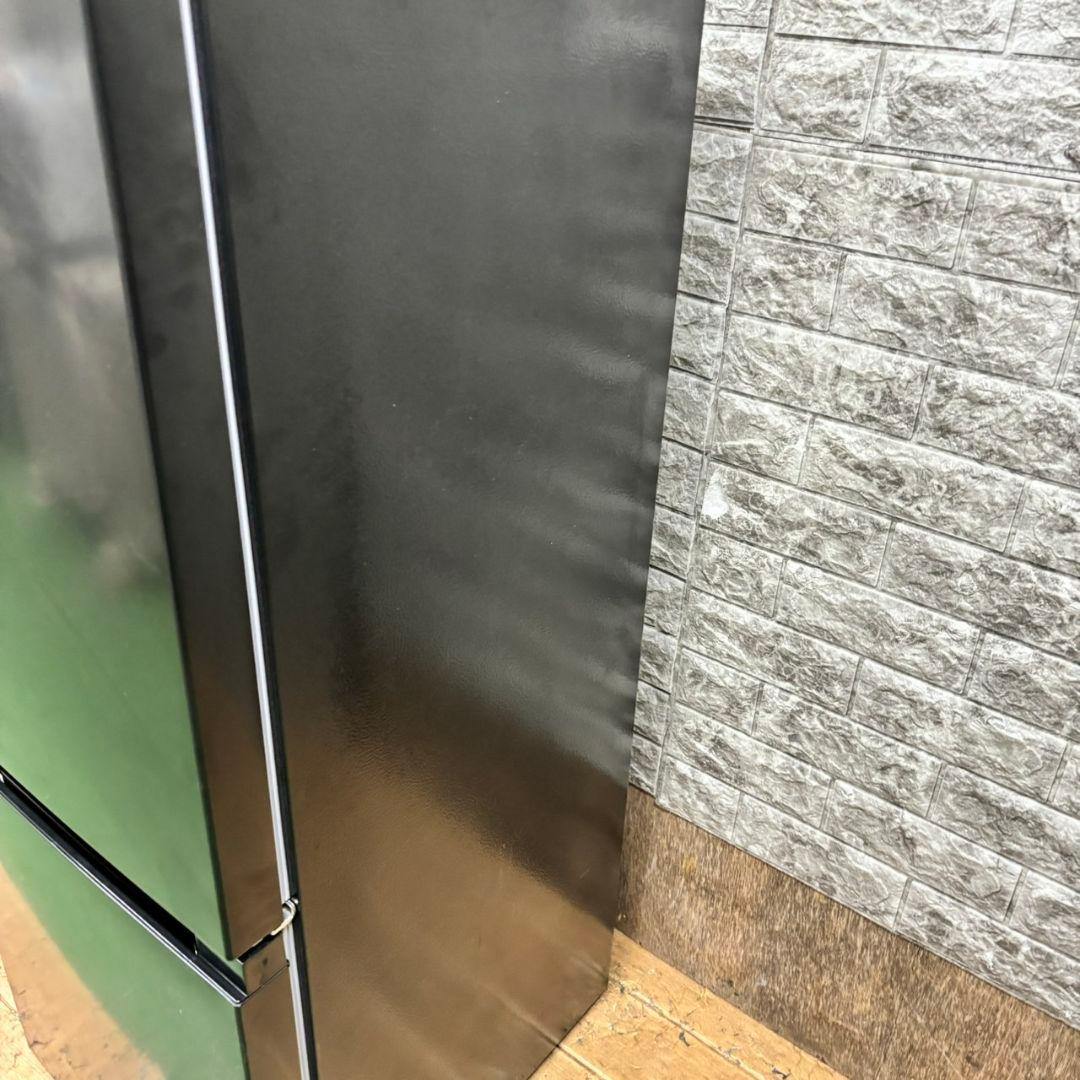 82 冷蔵庫　小型 ブラックカラー　2024年製　一人暮らし　洗濯機も有　大人気