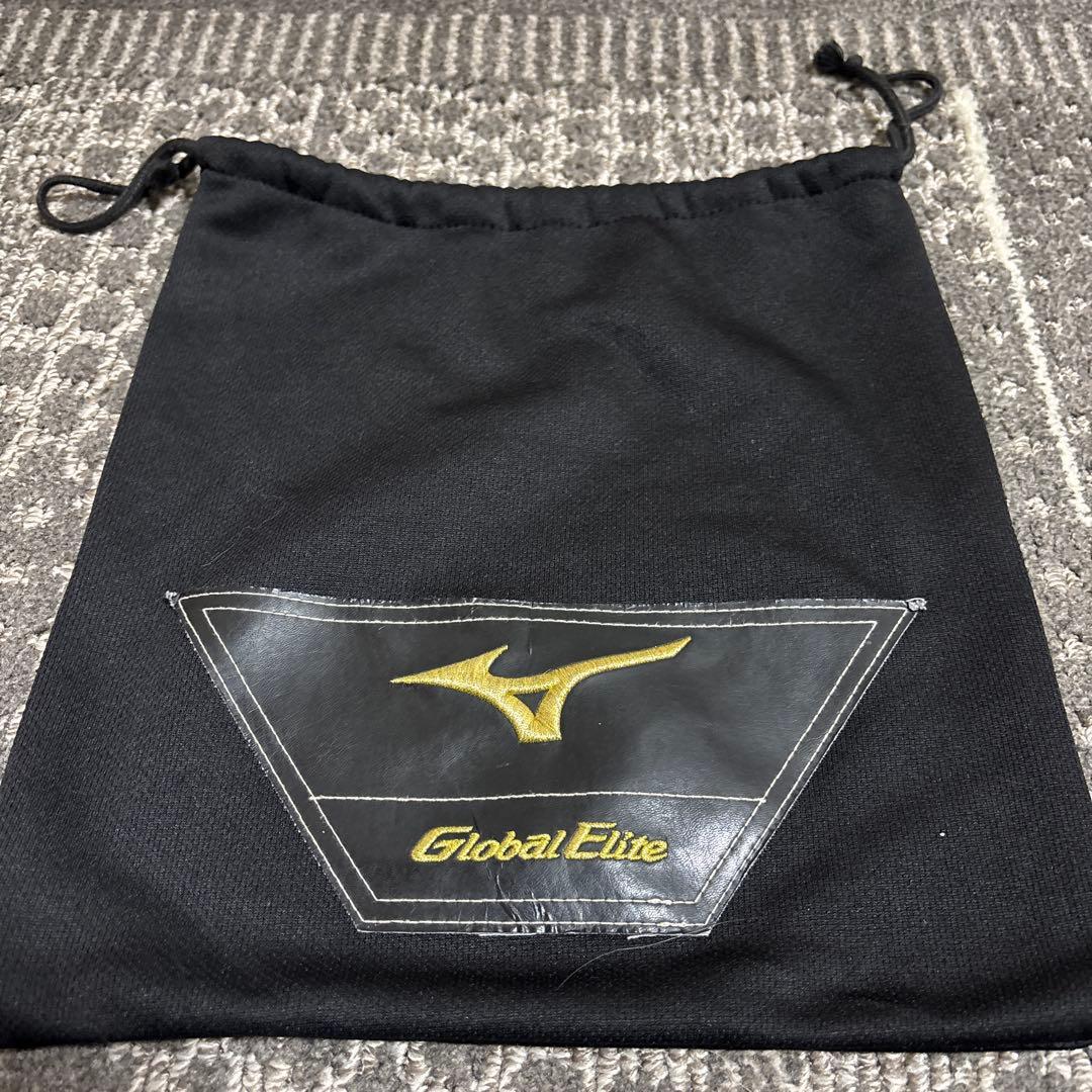 ミズノ　グローバルエリート　投手用グローブ